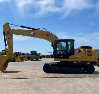Escavadeira CAT 323D3