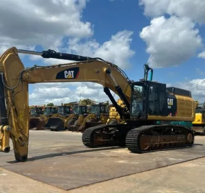 Escavadeira CAT 352F