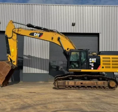 Escavadeira CAT 352F